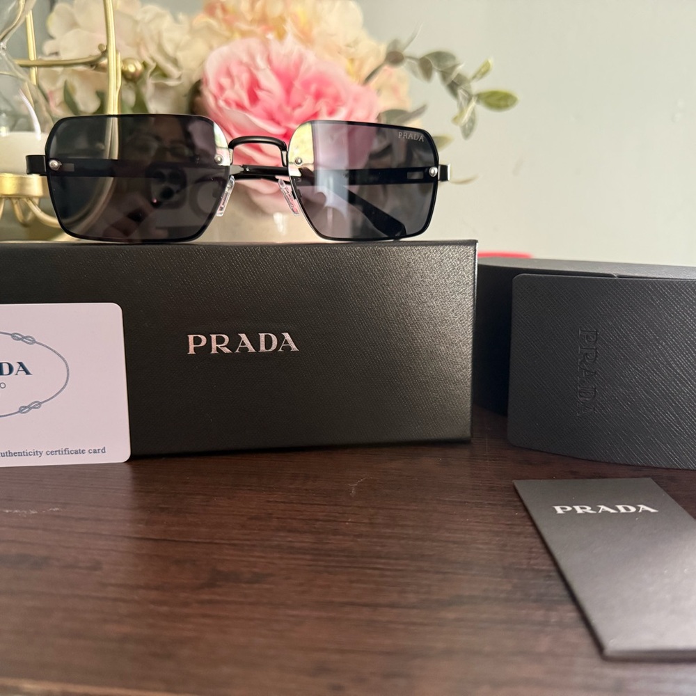 Rectangular Black Gradient Sunglasses